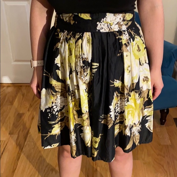 Loft gathered flare skirt with floral design